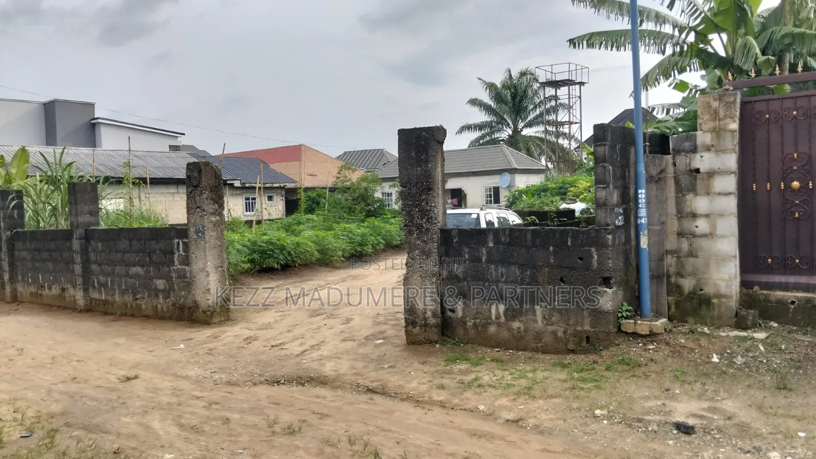 For Sale: 3 Plots With a Small Bungalow at Mandela Estate Sars Rd Ph in Rumuahalu