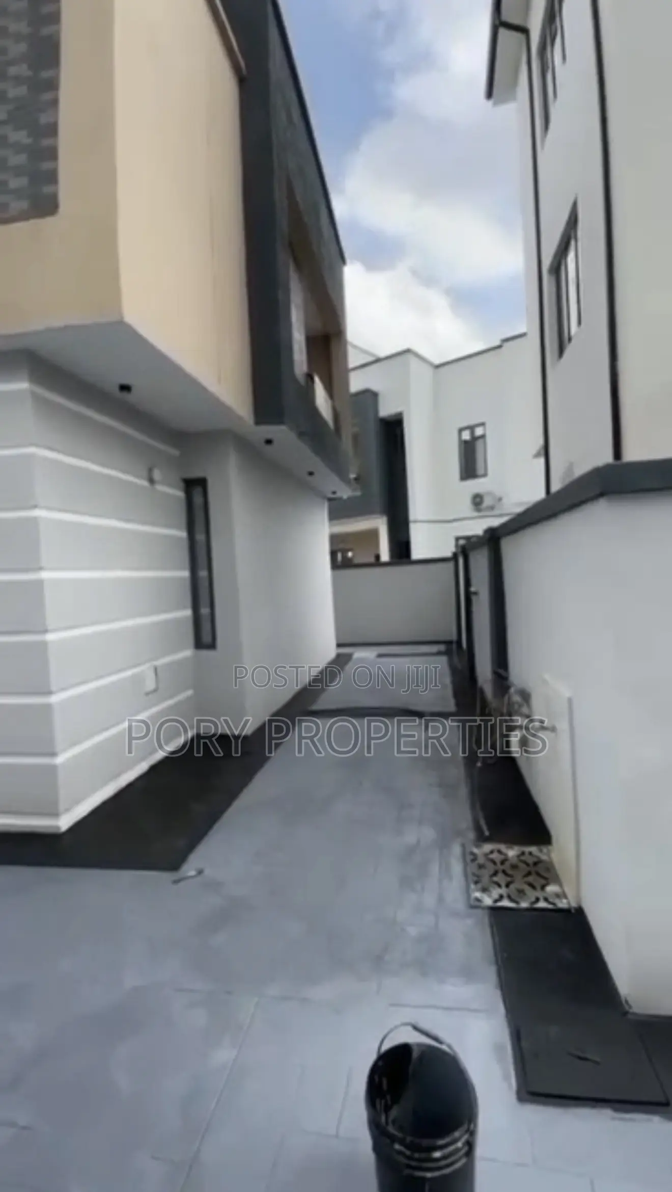 Furnished 4bdrm House in Omole Estate for sale in Omole Phase 1