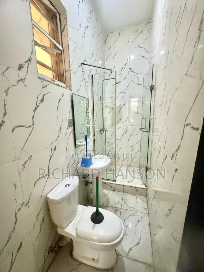 1bdrm Shared Apartment in Not-Mini-Flat for rent in Lekki Phase 2