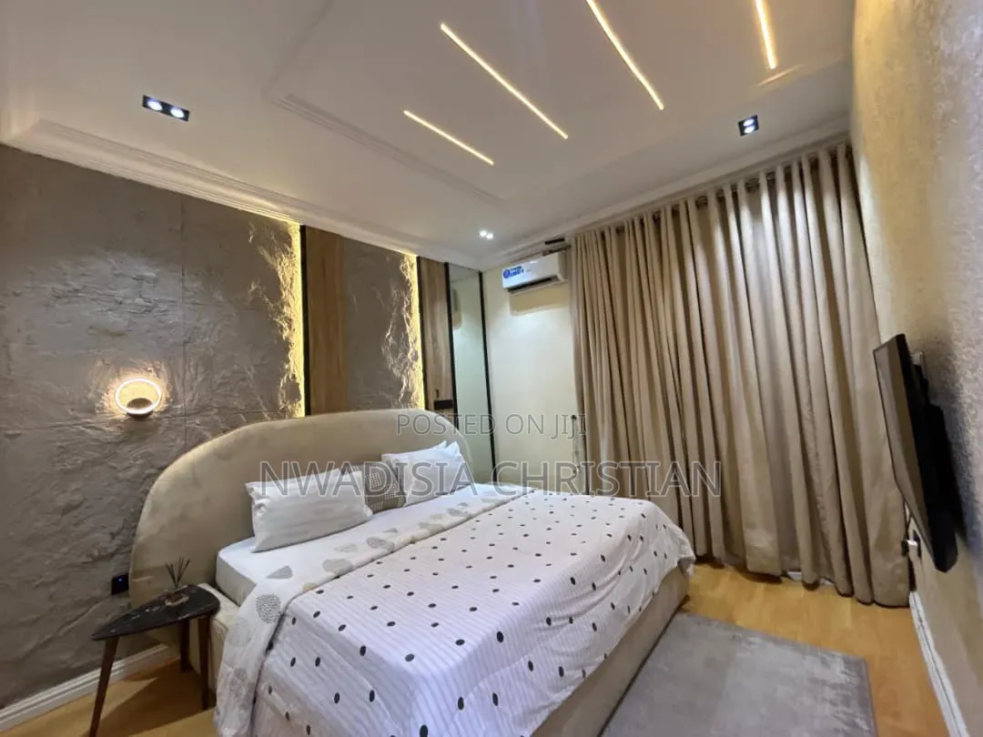 1 Bedroom Apartment at Lekki Phase 1 in Lekki Phase 1