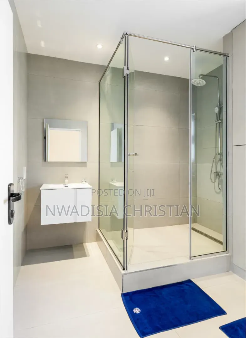 3 Bedroom Luxurious Suite at Vi in Ahmadu Bello Way
