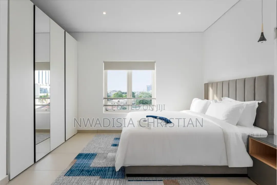 3 Bedroom Luxurious Suite at Vi in Ahmadu Bello Way