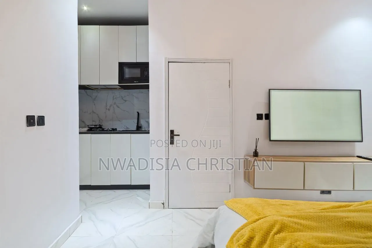Studio Apartment at Chevron in Chevron