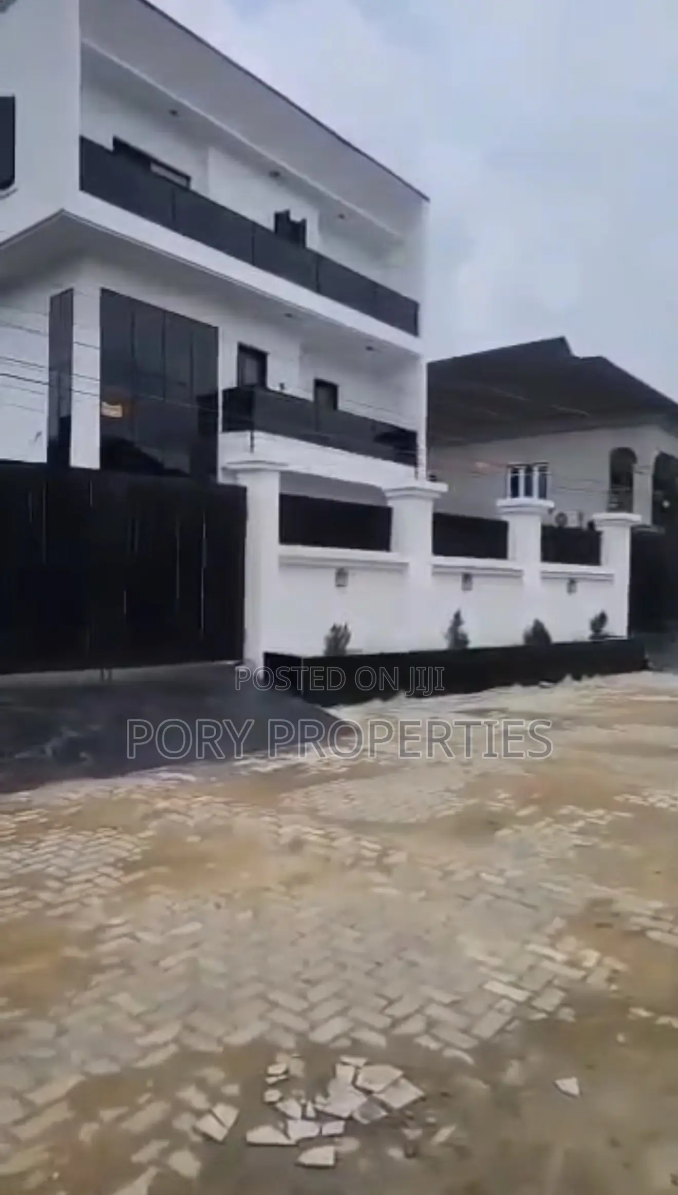 Furnished 5bdrm Duplex in Heritage Estate, Isheri North for sale in Isheri North