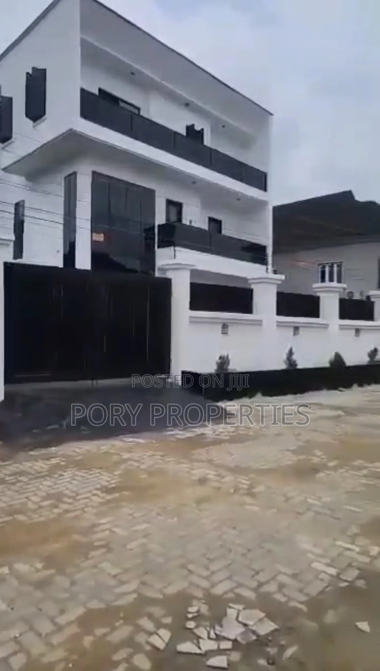 Furnished 5bdrm Duplex in Heritage Estate, Isheri North for sale in Isheri North