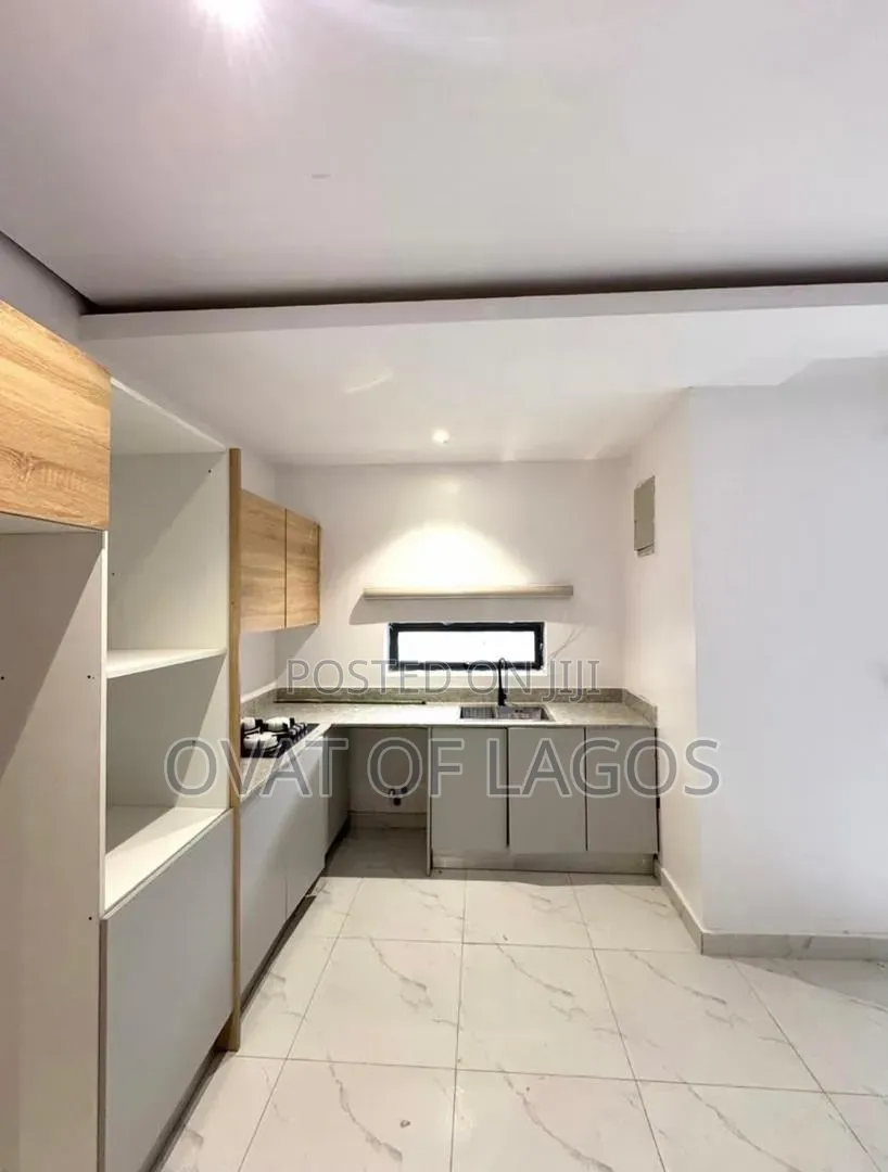 2bdrm Duplex in Freedom Way, Lekki Phase 1 for rent in Lekki Phase 1