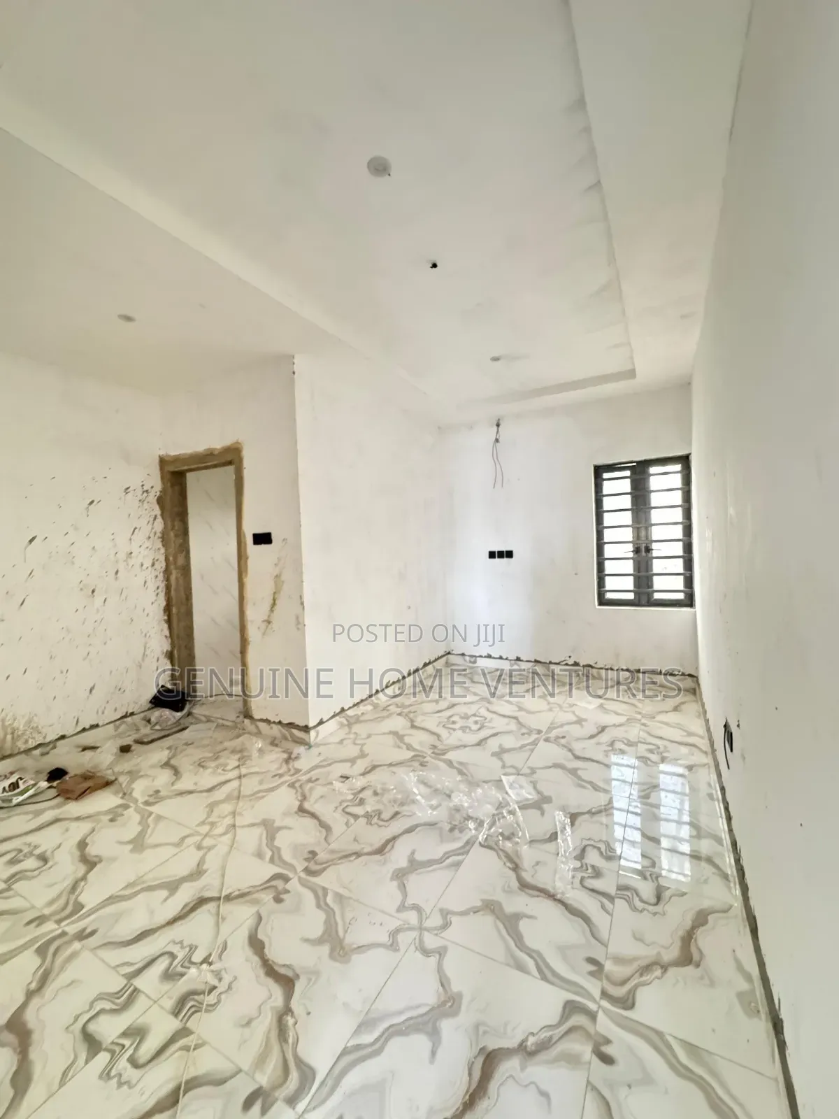 2bdrm Apartment in Bode Thomas for sale in Bode Thomas