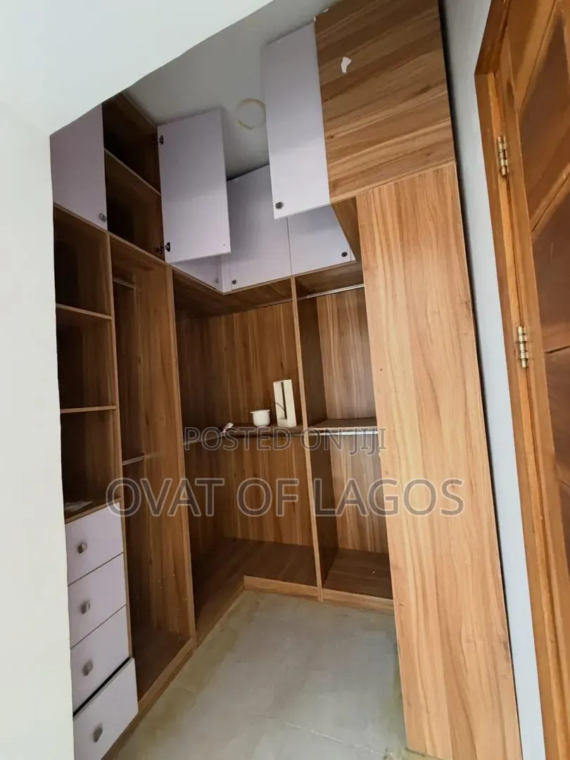4bdrm Duplex in Megamound, Ikota for sale in Ikota