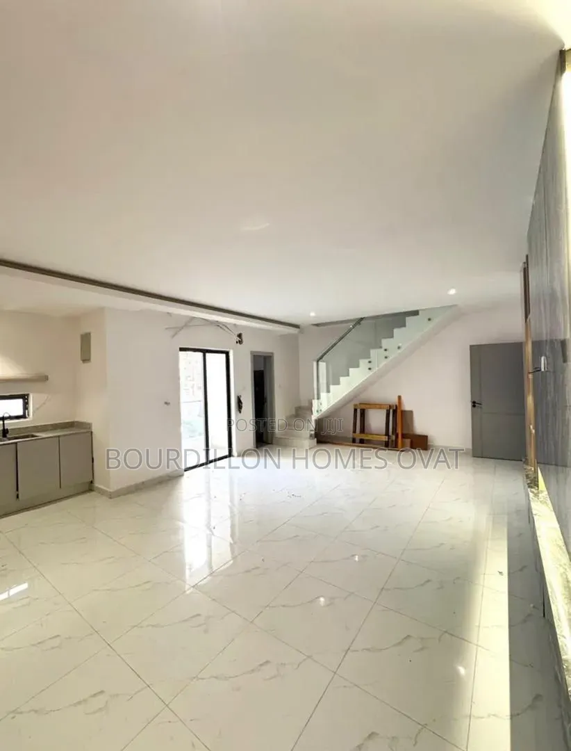 2bdrm Maisonette in Freedomway Lekki for rent in Ilaje / Lekki