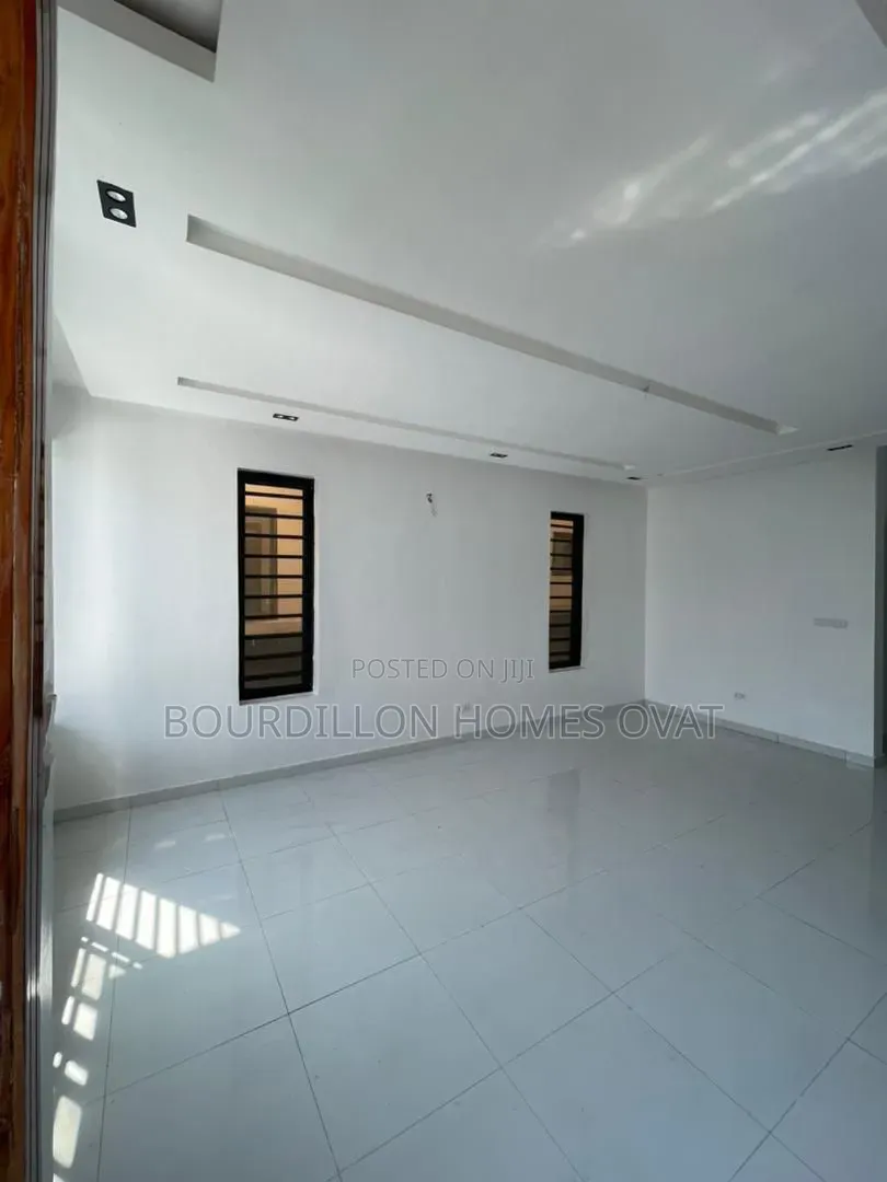 4bdrm Duplex in Ikota Lekki Lagos for sale in Ikota