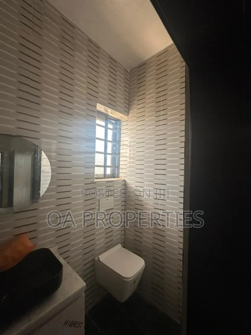 5bdrm Duplex in Ajila Road 5 Elebu, for sale in Ibadan