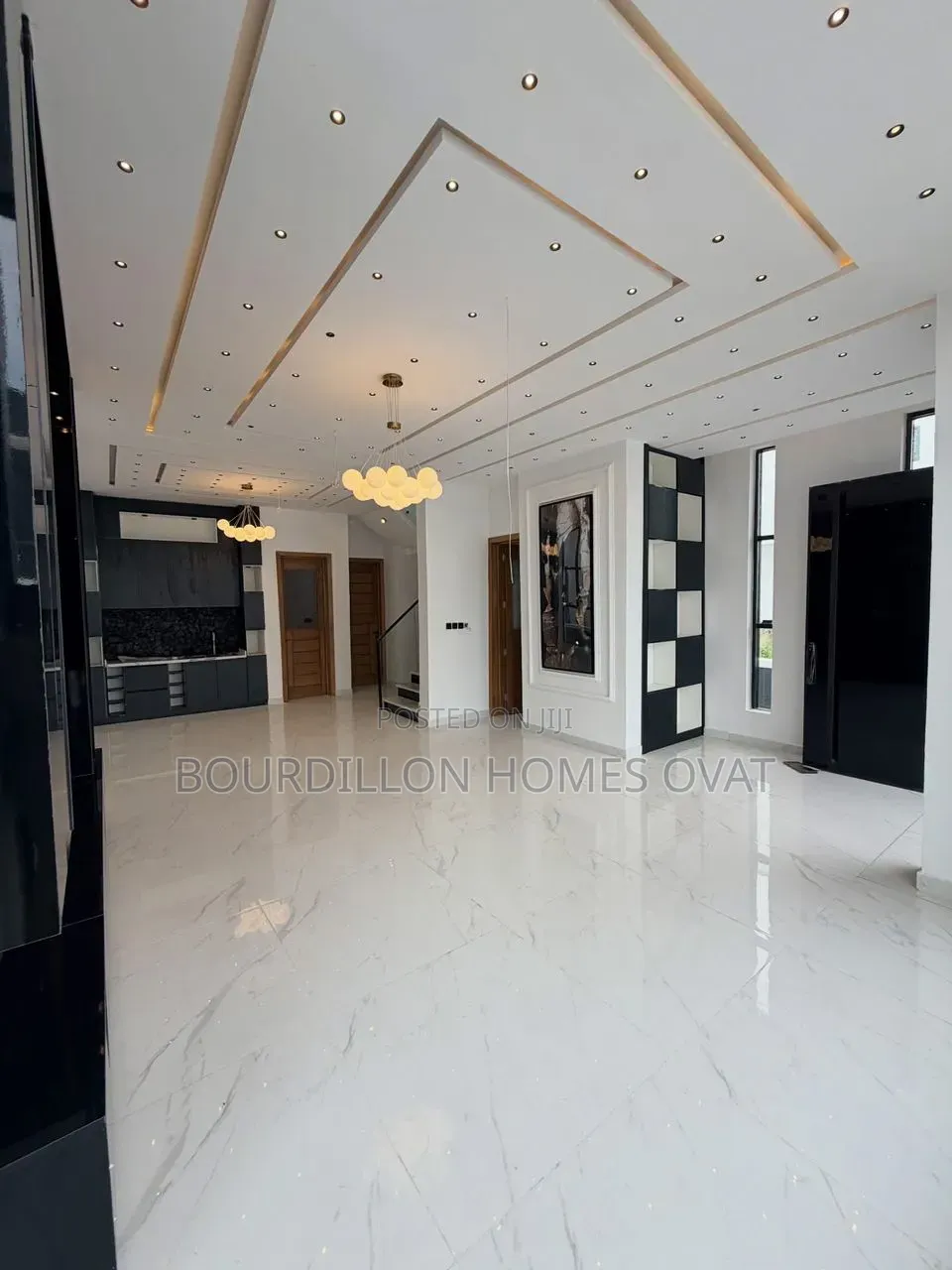 5bdrm Duplex in Megamound Lekki for sale in Ilaje / Lekki