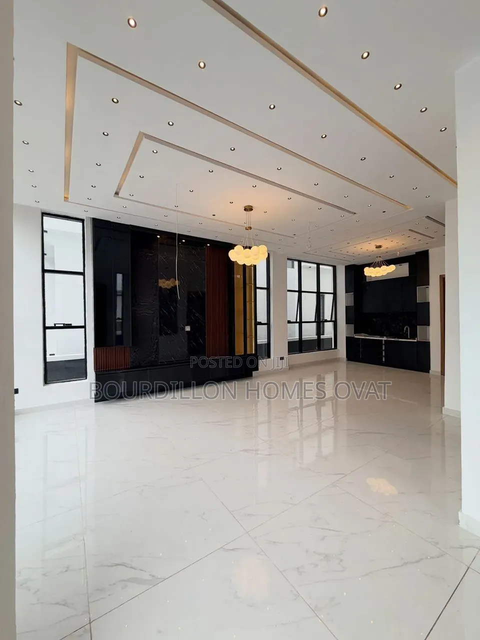 5bdrm Duplex in Megamound Lekki for sale in Ilaje / Lekki