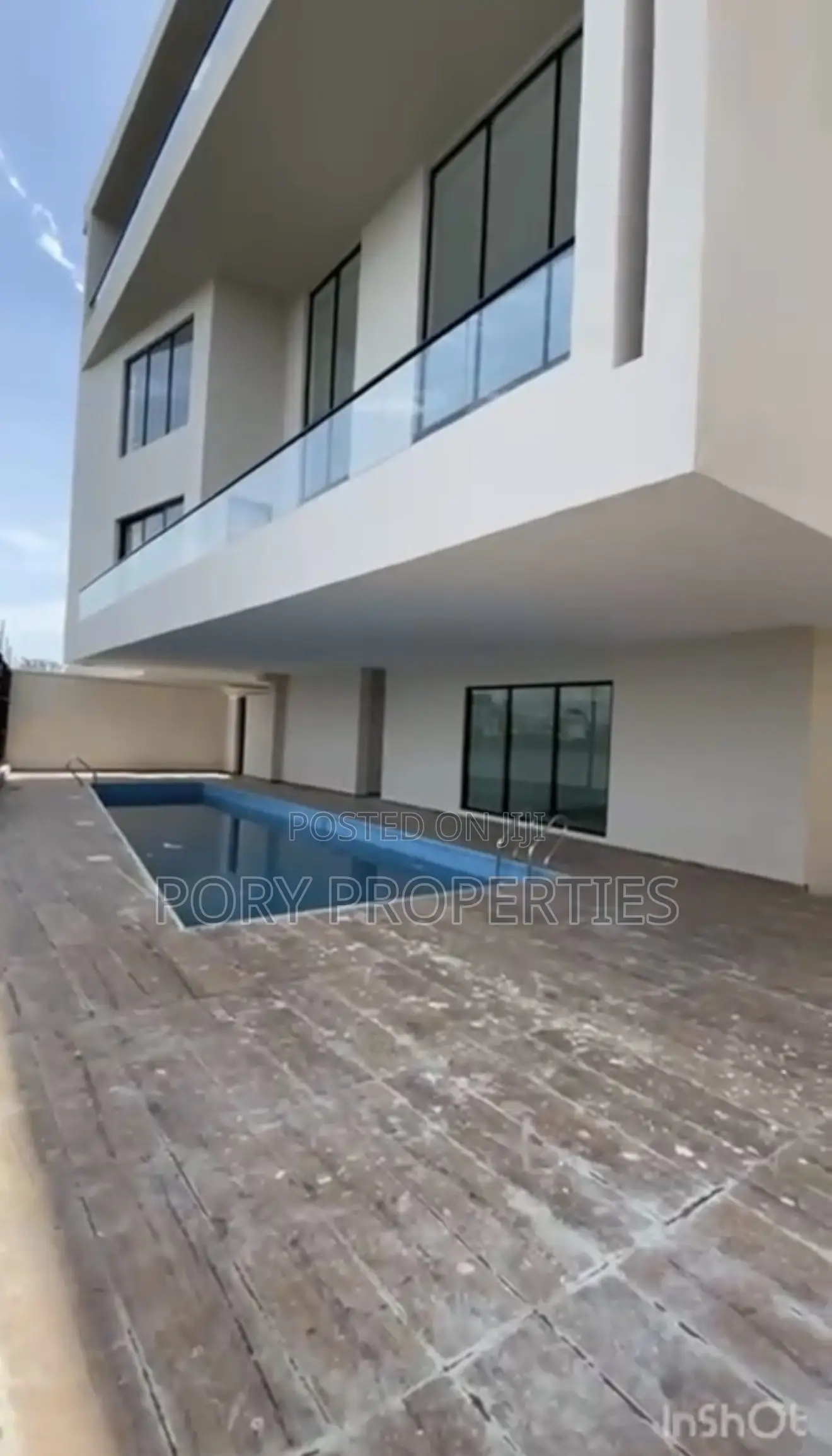Furnished 6bdrm Duplex in Banana Island for sale in Banana Island