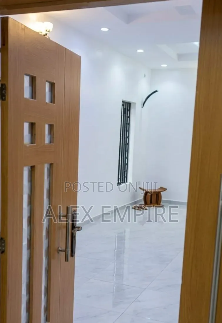 3bdrm Duplex in Bogije for sale in Bogije