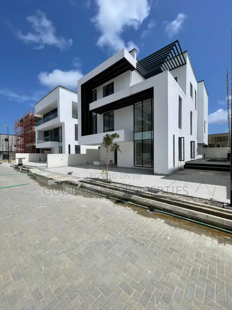 6bdrm Duplex in Lekki Phase 1, Lagos for sale in Lekki Phase 1