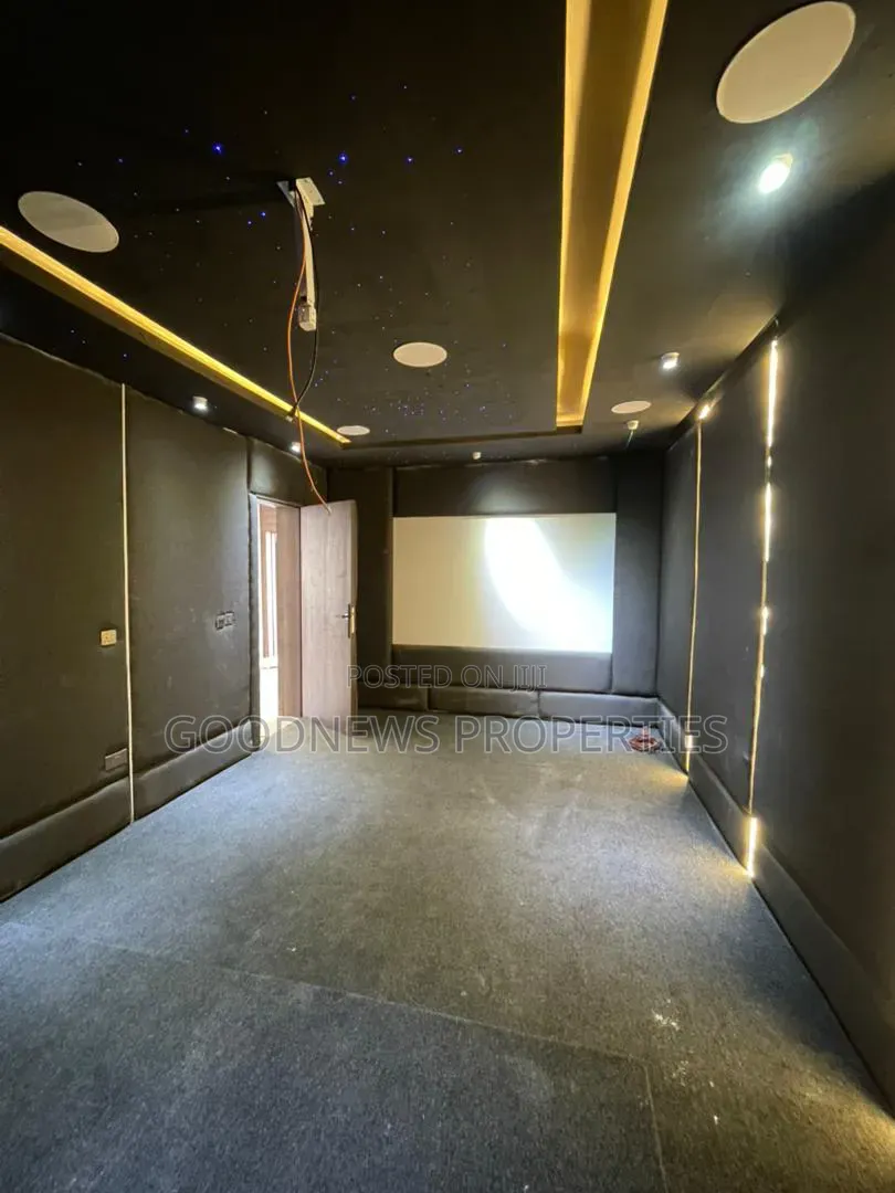 6bdrm Duplex in Lekki Phase 1, Lagos for sale in Lekki Phase 1