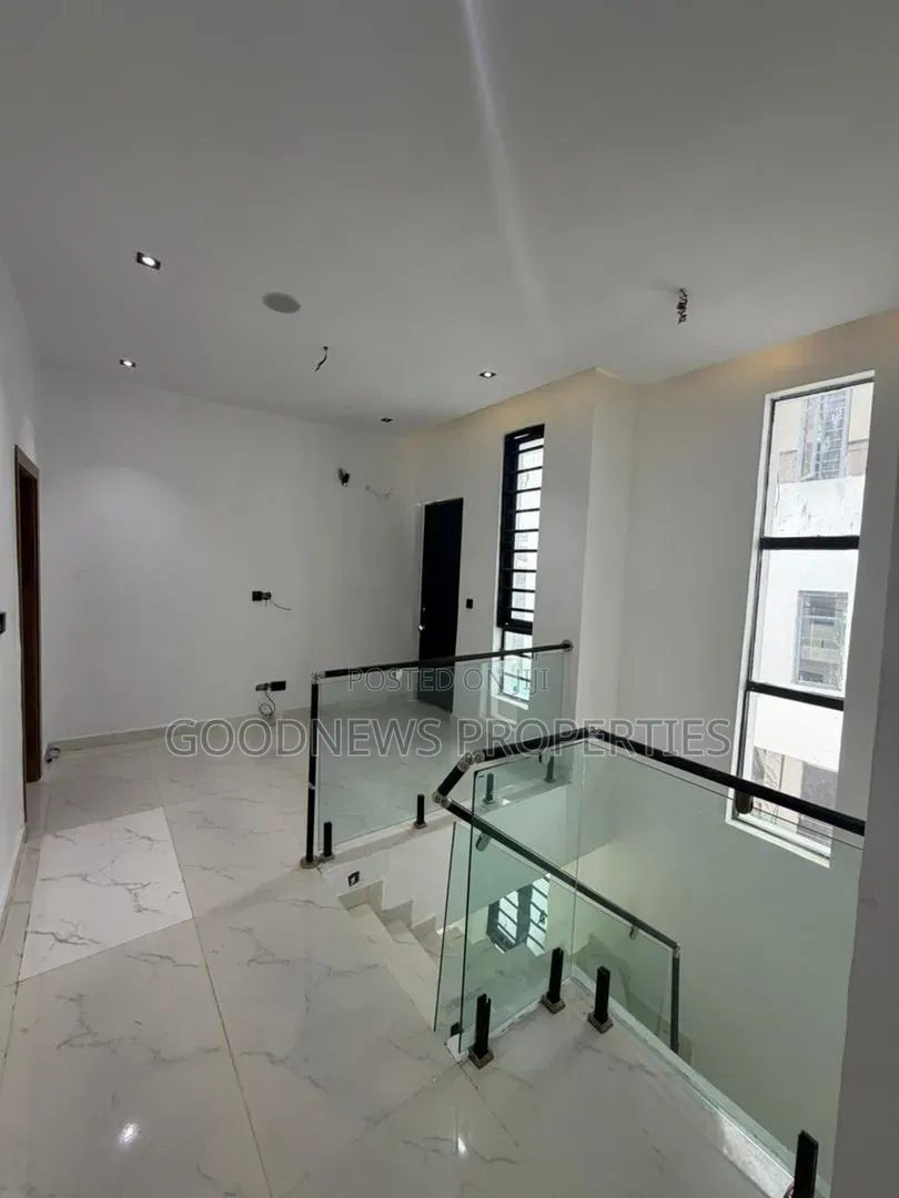 4bdrm Duplex in Ikota, Lekki for sale in Ikota