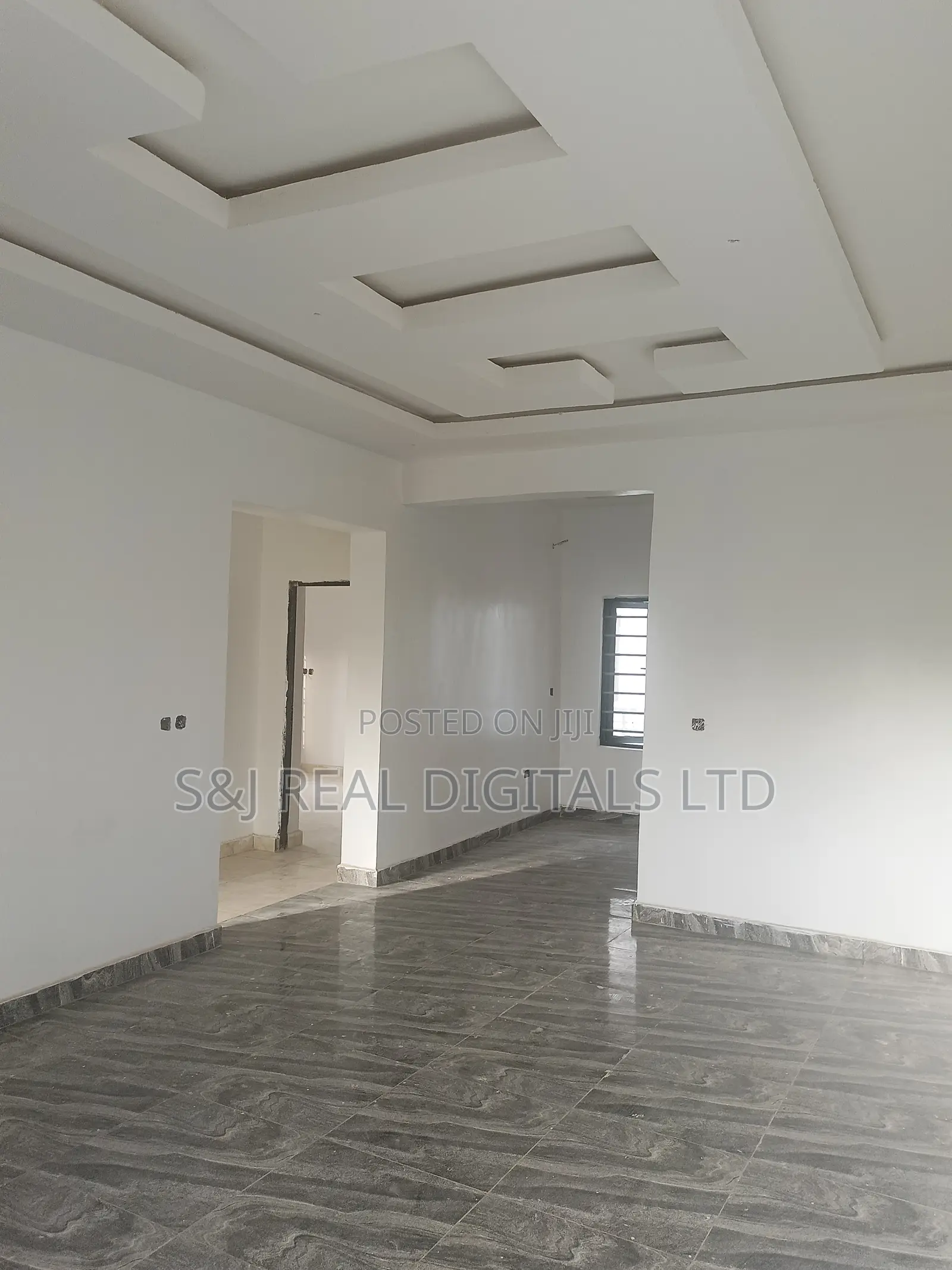 8bdrm Block of Flats in Kubwa for sale in Kubwa