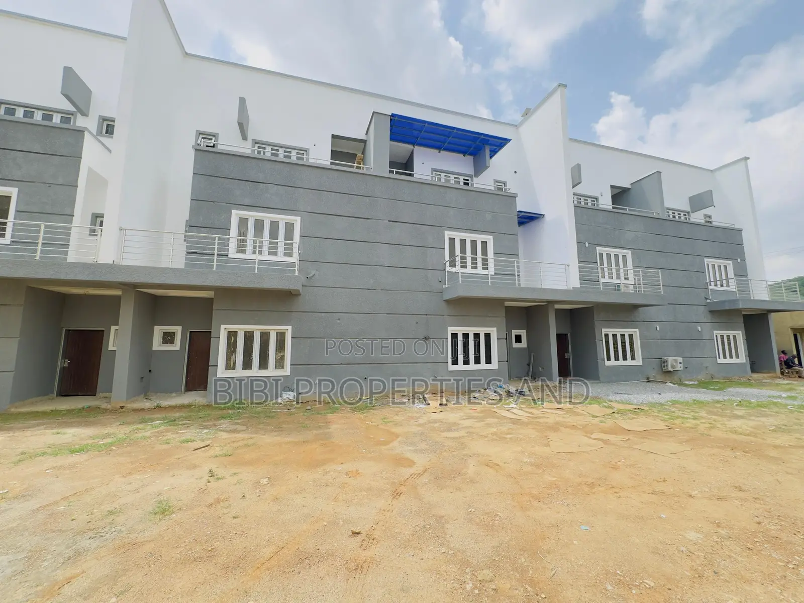 4bdrm Townhouse/Terrace in Life Camp for sale in Life Camp