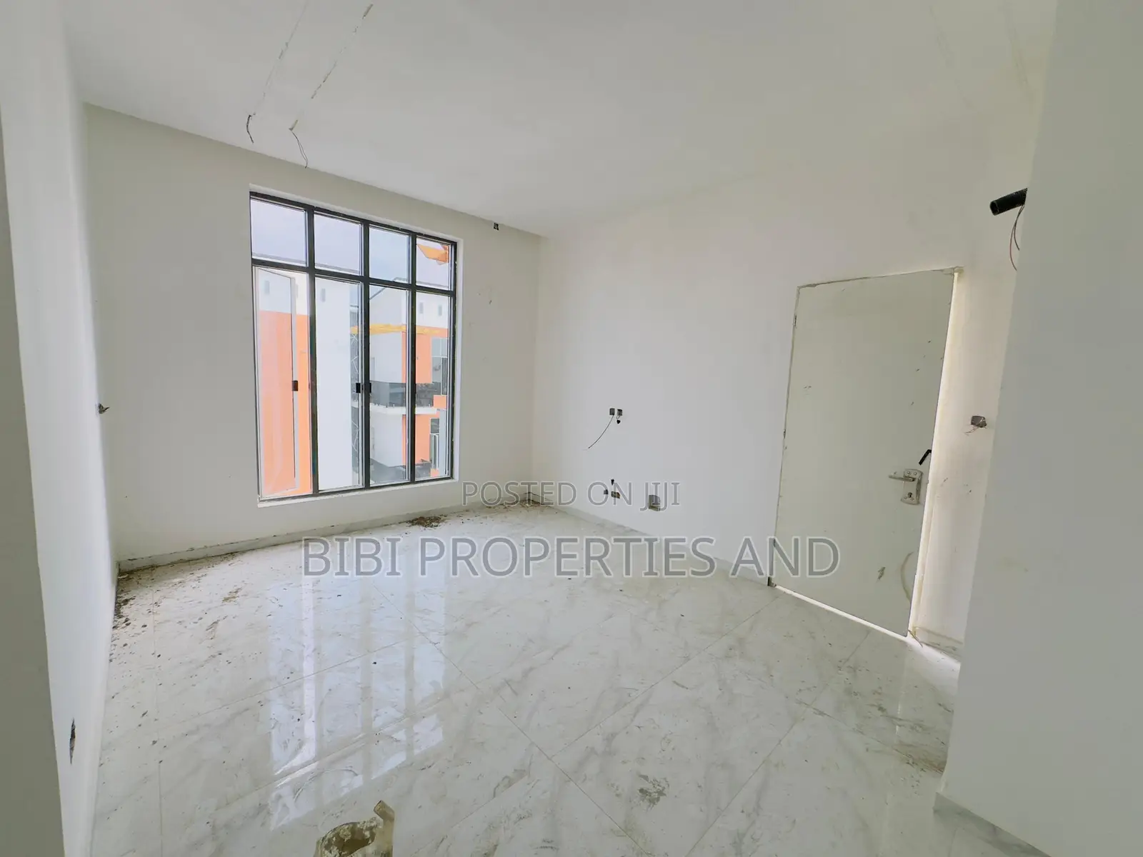 4bdrm Townhouse/Terrace in Utako for sale in Utako