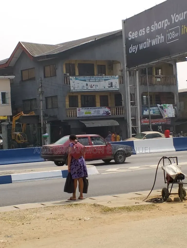 Complex for Sales in Aba Expressway