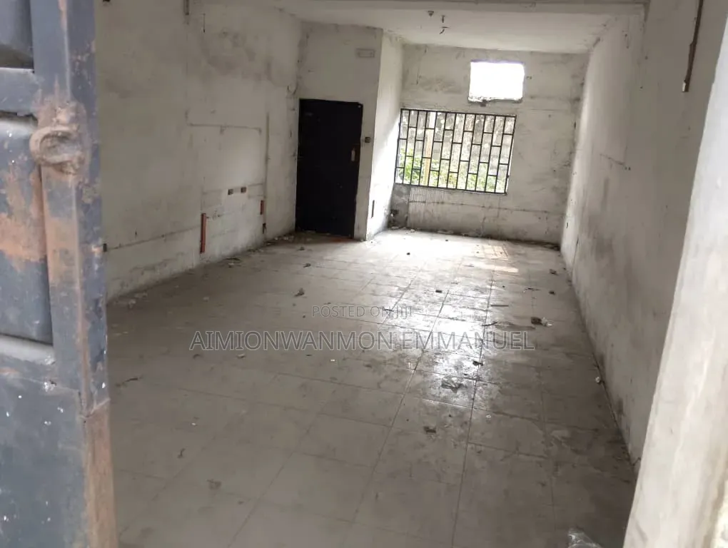 Commercial Property in Aba Expressway