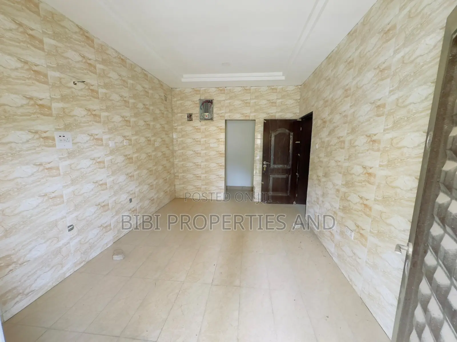 4bdrm Townhouse/Terrace in Life Camp for sale in Life Camp