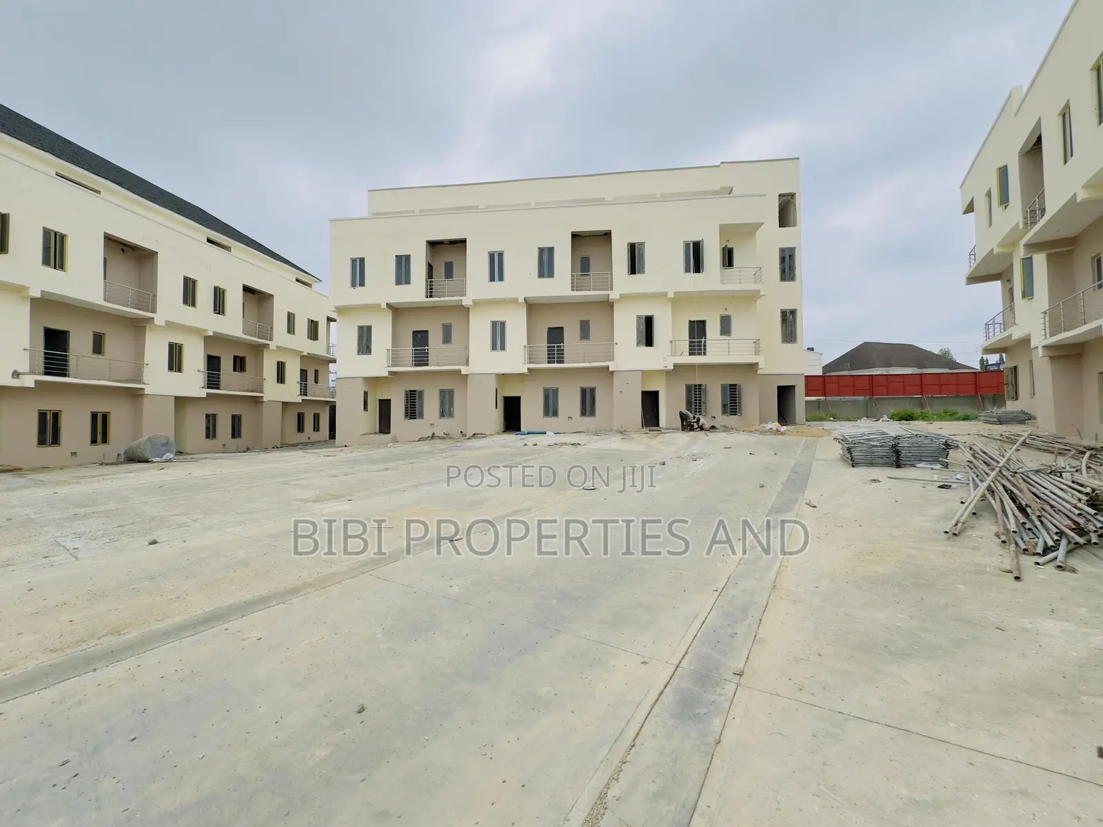 4bdrm Townhouse/Terrace in Life Camp for sale in Life Camp