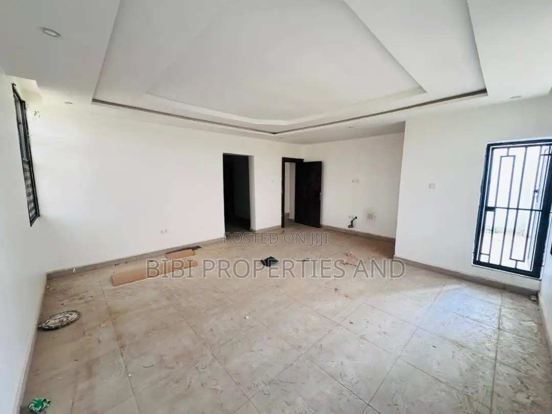 4bdrm Duplex in Mabushi for sale in Mabushi