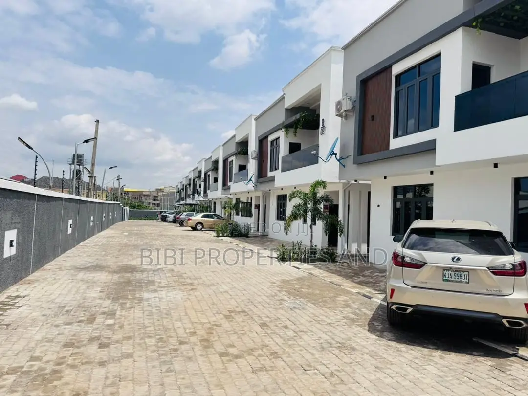 4bdrm Duplex in Mabushi for sale in Mabushi