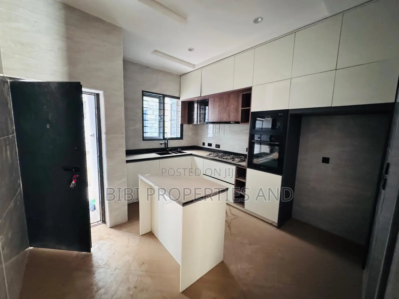 4bdrm Townhouse/Terrace in Katampe Extension for sale in Katampe Extension