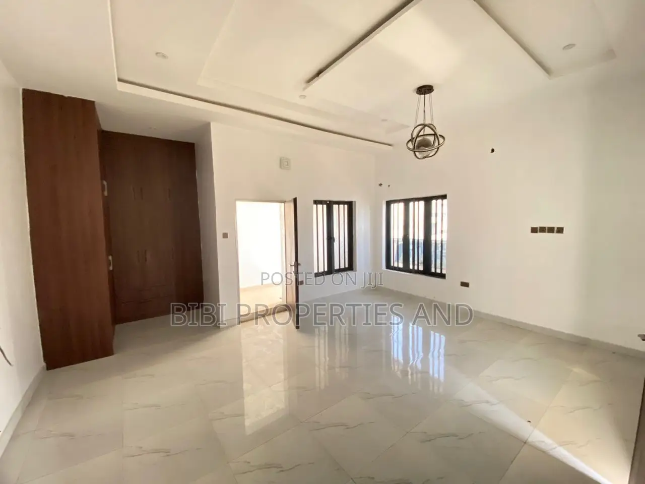 5bdrm Duplex in Idu for sale in Idu