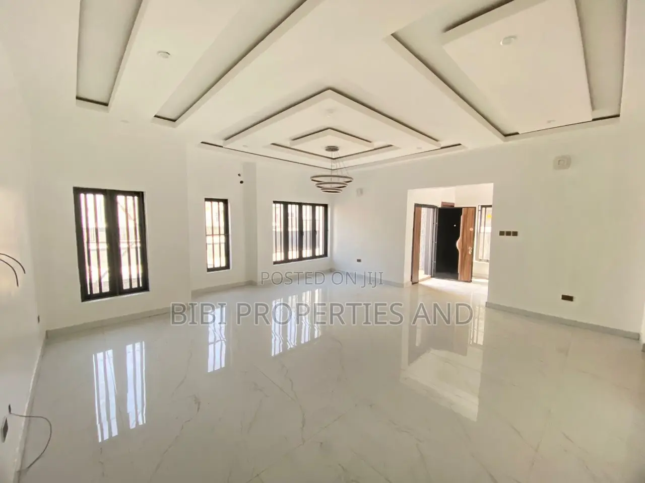 5bdrm Duplex in Idu for sale in Idu