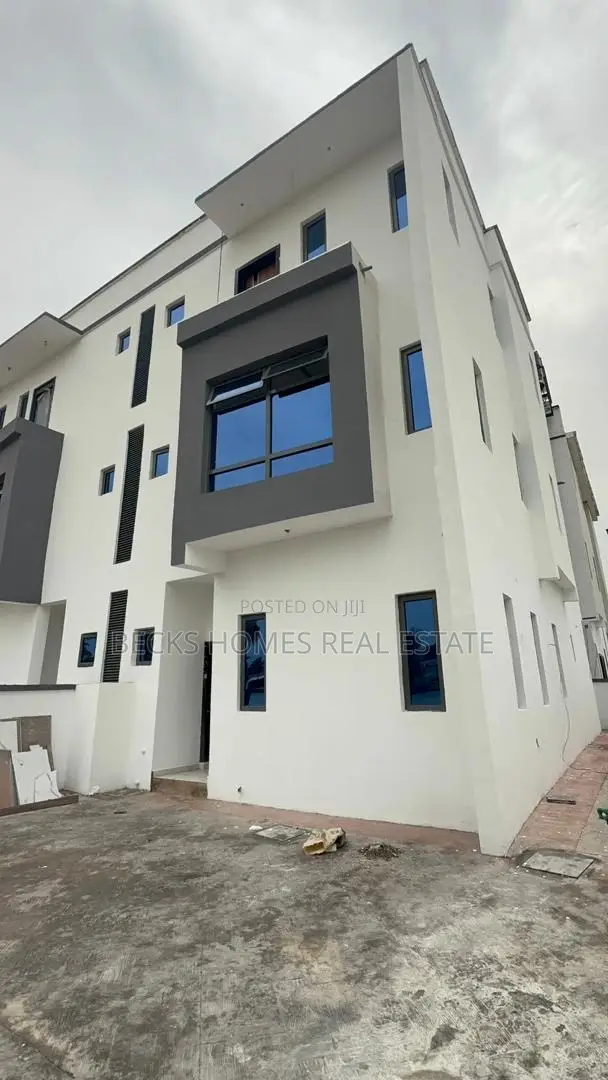 4bdrm Duplex in Opebi for sale in Opebi
