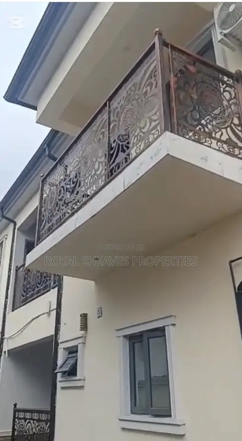4bdrm Duplex in Uzoba for sale in Uzoba