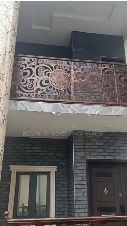 4bdrm Duplex in Uzoba for sale in Uzoba