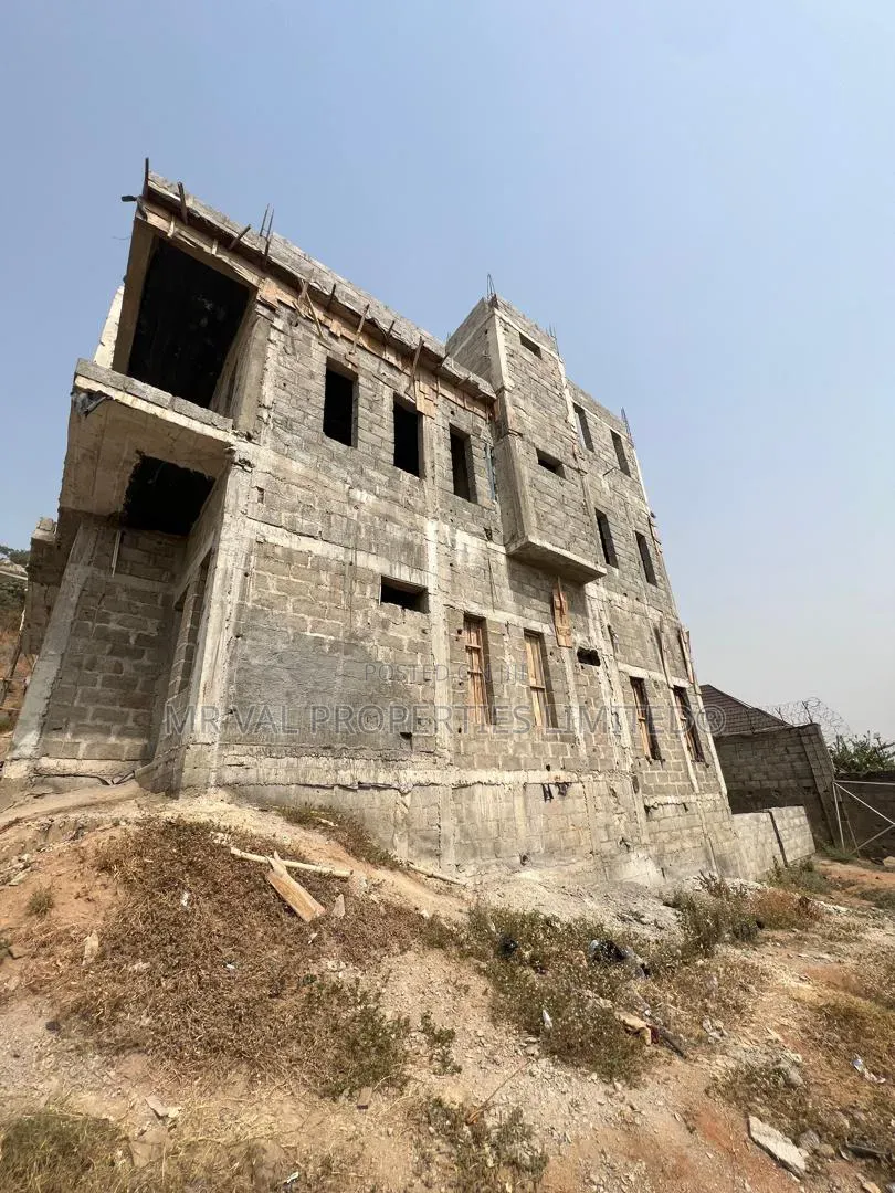 5bdrm Duplex in Katampe Extension for sale in Katampe Extension