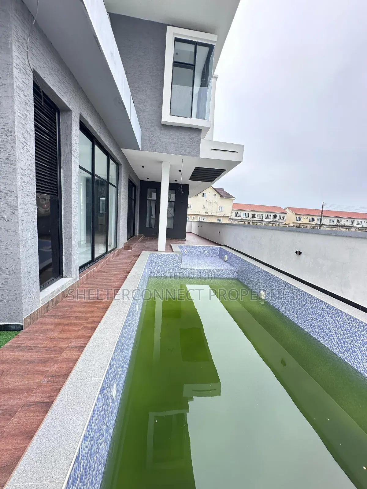 5bdrm Duplex in Lekki Expressway for sale in Lekki Expressway