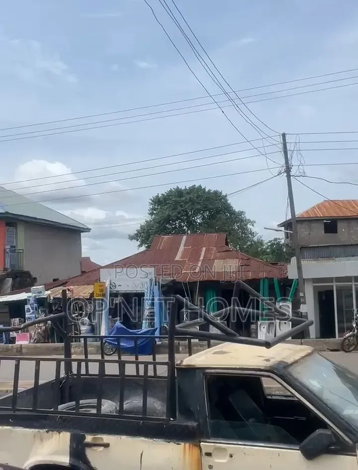 Old Building on a Plot of Land Facing a Major Road in Akure