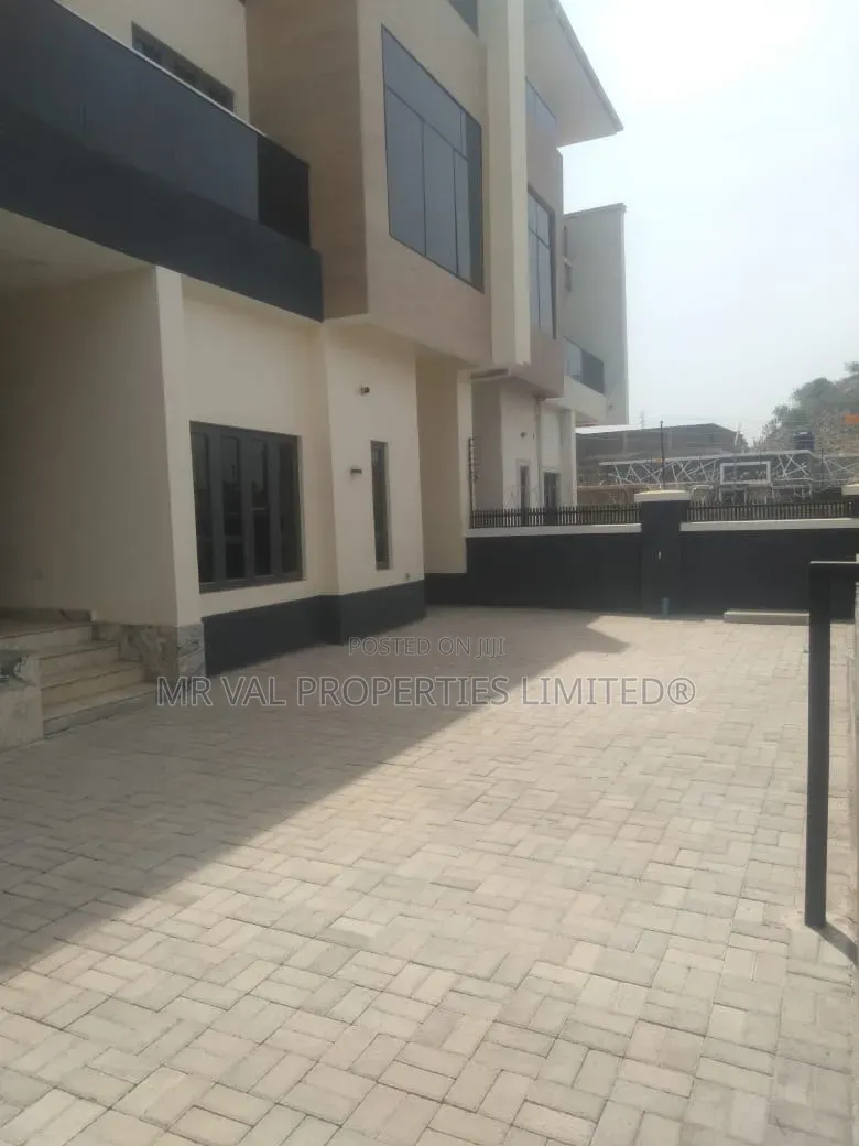 5bdrm Duplex in Aiben Estate, Idu for sale in Idu