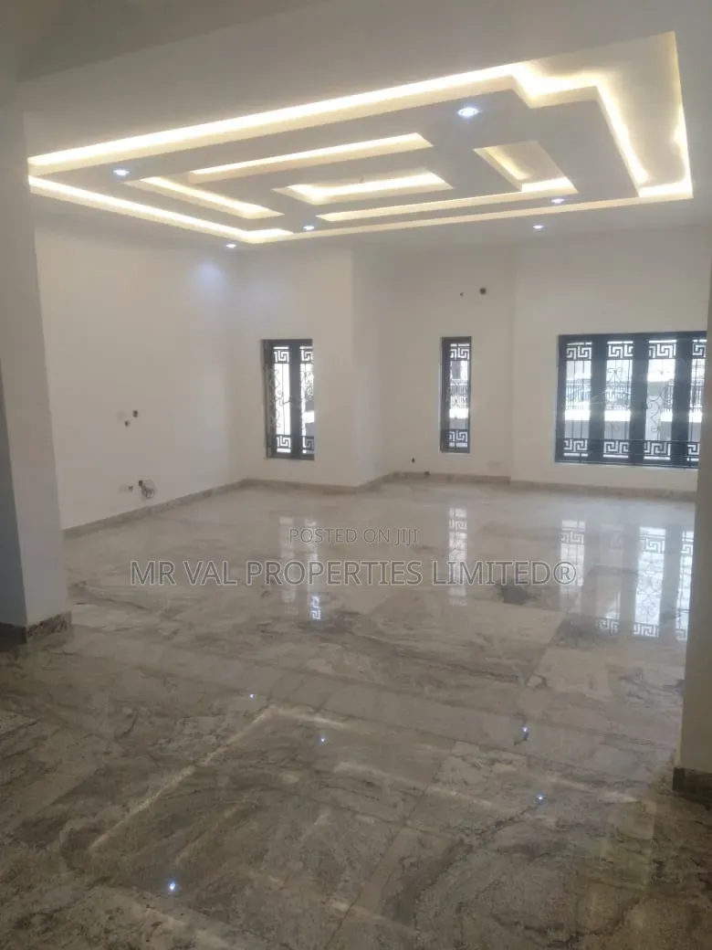 5bdrm Duplex in Aiben Estate, Idu for sale in Idu