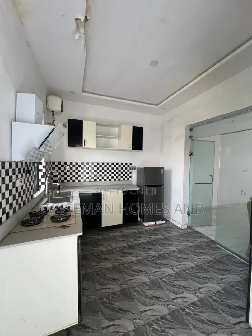 1bdrm Apartment in Chevron Lekki for rent in Chevron