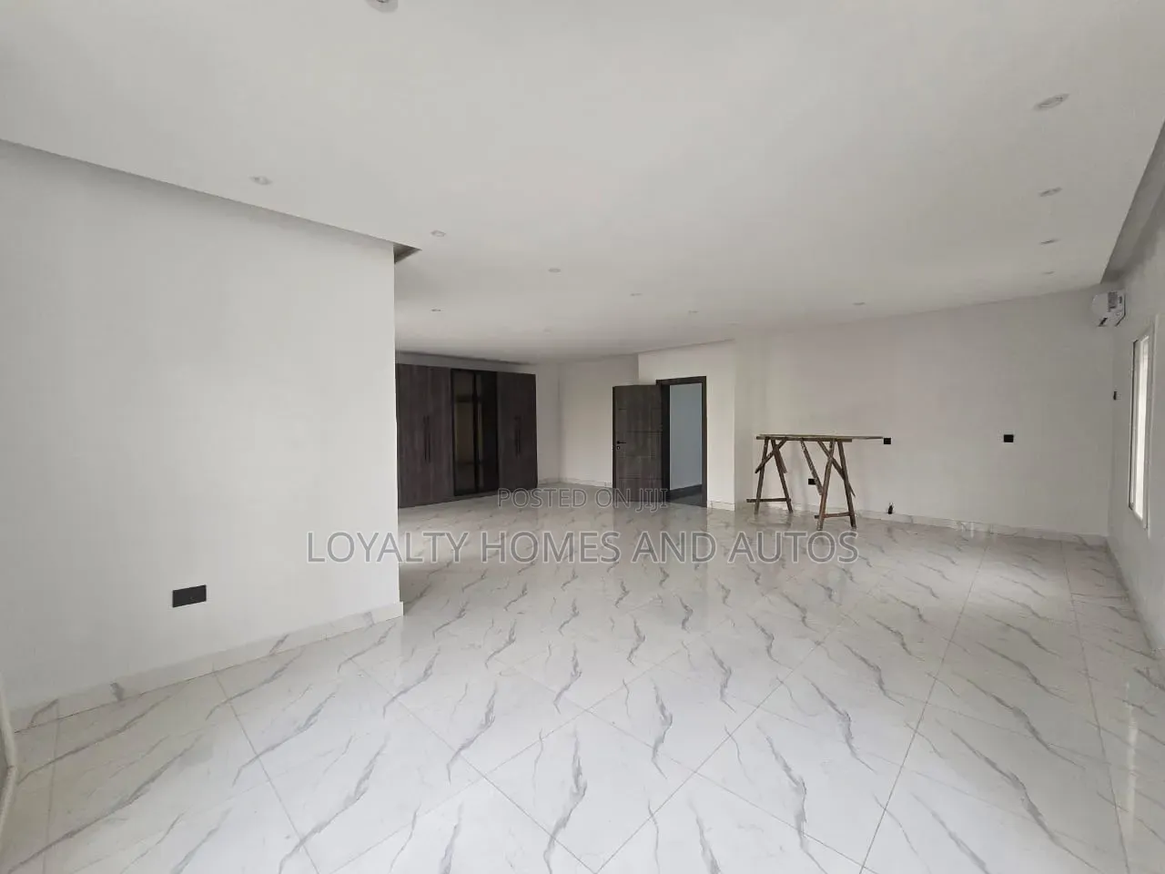 5bdrm House in Lekki Phase 1 for rent in Lekki Phase 1