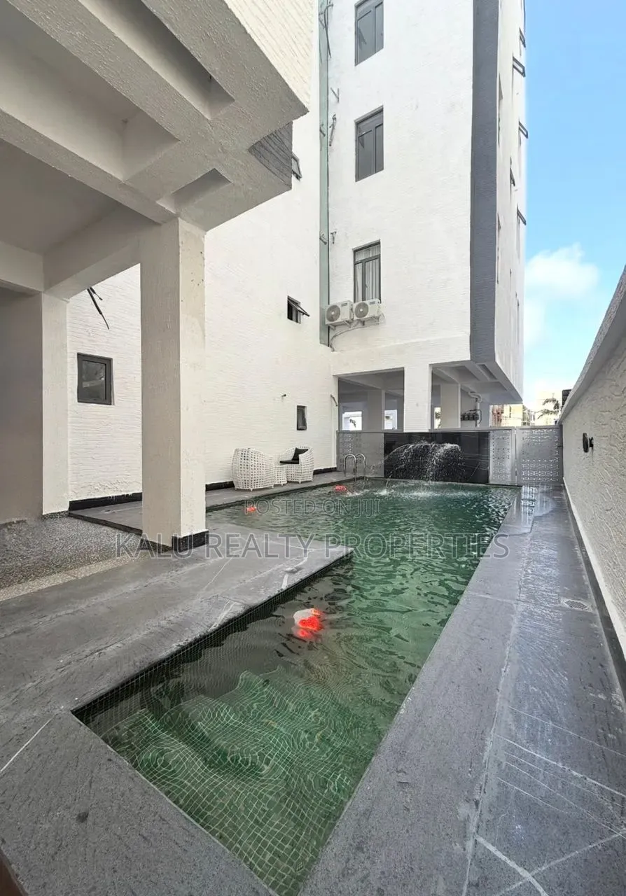 3bdrm Apartment in Ikate for sale in Ikate-Elegushi