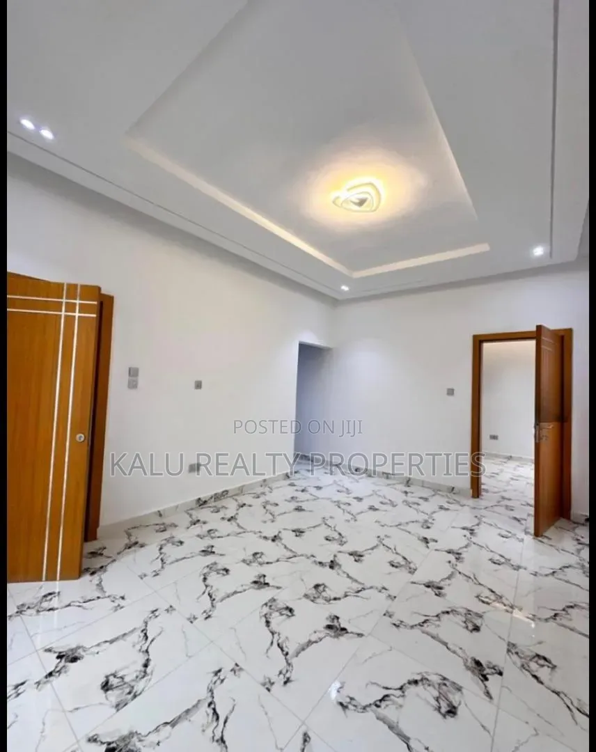 4bdrm Duplex in Orchid Road, Lekki Phase 2 for sale in Lekki Phase 2