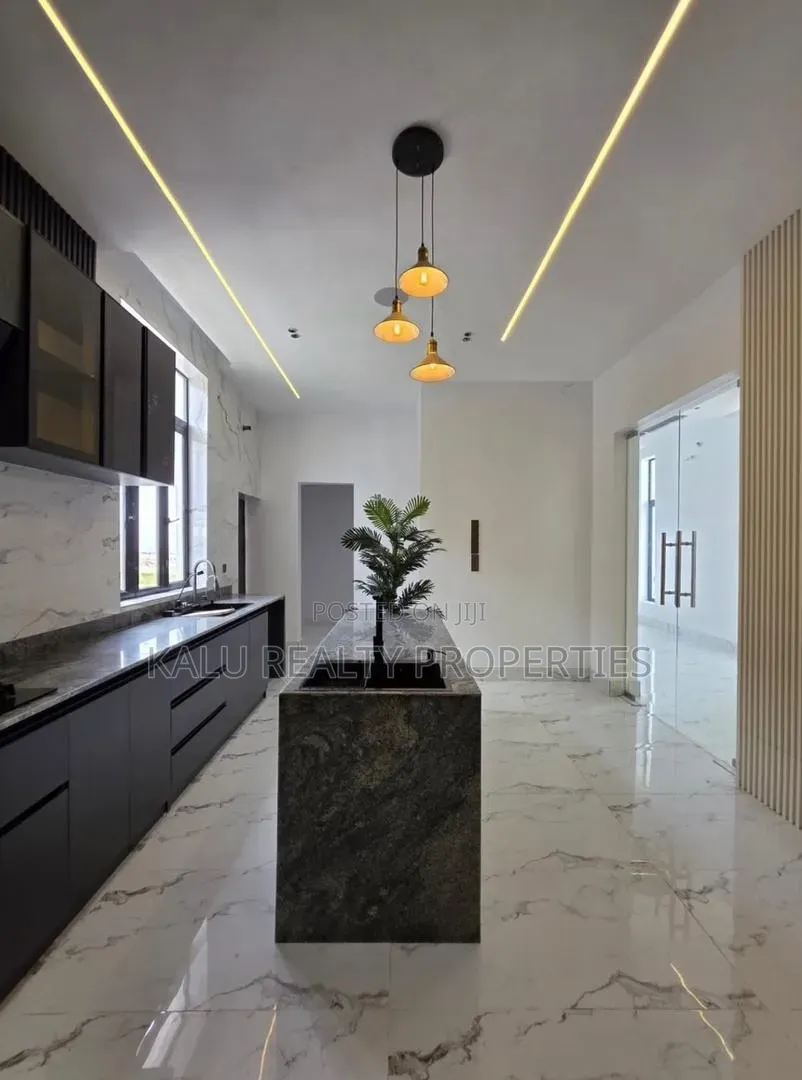 5bdrm Duplex in Ajah, Abraham Adesanya Estate for sale in Abraham Adesanya Estate