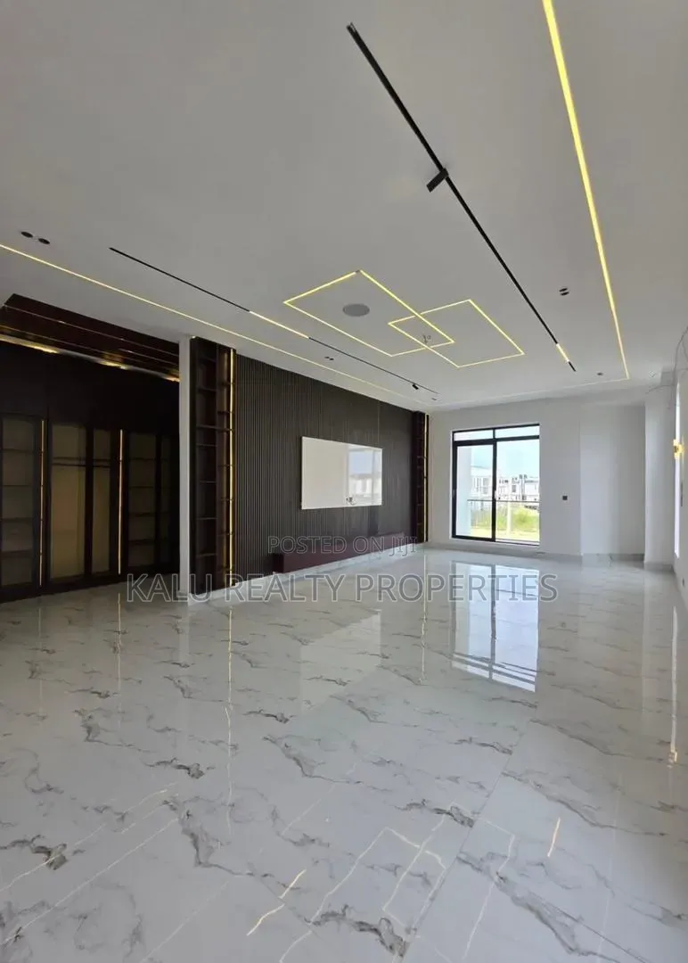 5bdrm Duplex in Ajah, Abraham Adesanya Estate for sale in Abraham Adesanya Estate