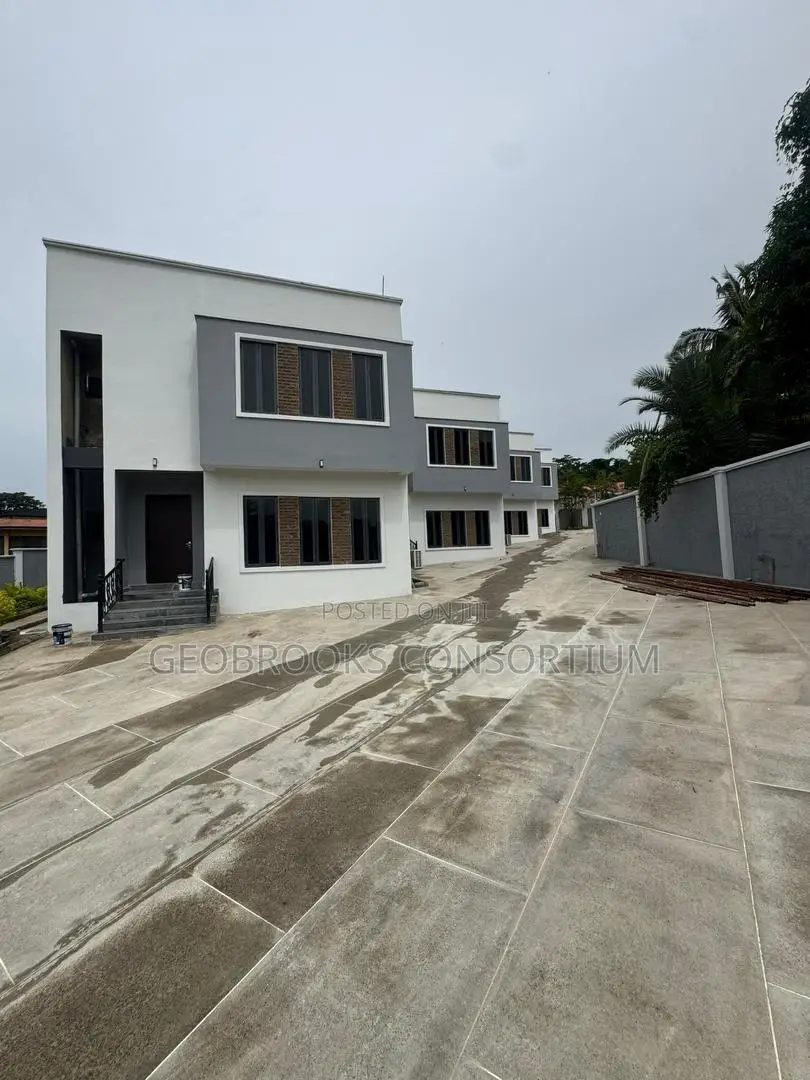 Furnished 4bdrm Townhouse / Terrace in Agodi Gra for rent in Agodi