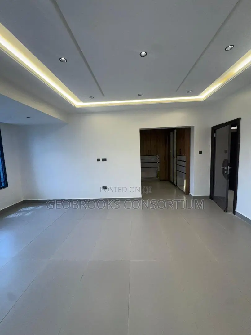 Furnished 4bdrm Townhouse / Terrace in Agodi Gra for rent in Agodi